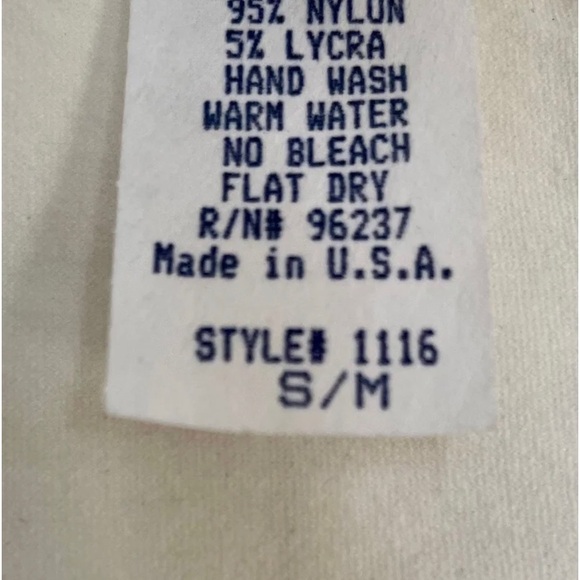 Last Tango 💃🏻 NWOT Ruched 3/4 Sleeve Seamless cream Top Size S/M - Picture 3 of 12